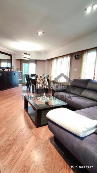 Foto 7bb9880d-ee9b-49e9-b0b1-1d1a49c38d80. Rent flat with heating in Universidad Ourense