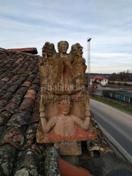 Foto 4f0966f1-0400-4bf0-a4d2-0b11af233abe. Casa amb aparcament a Taboadela