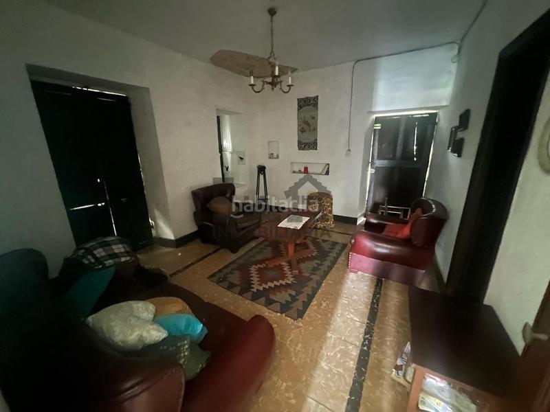 Foto a0b9245f-291f-4dc6-82fb-b00c22e03806. Casa amb aparcament a Taboadela