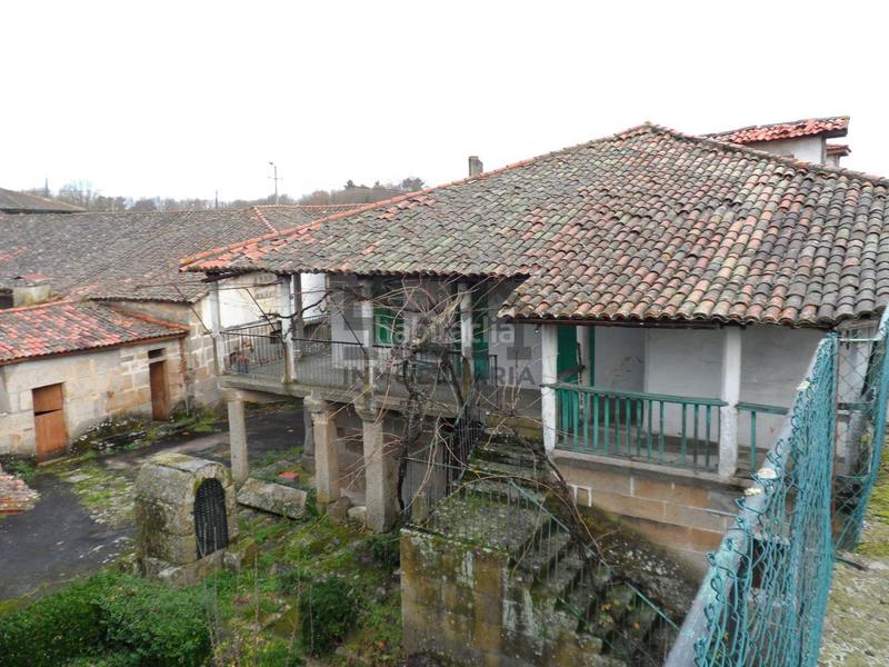 Foto af1fffd9-79c2-41aa-9dbf-f6e0b40a35a4. Casa amb aparcament a Taboadela