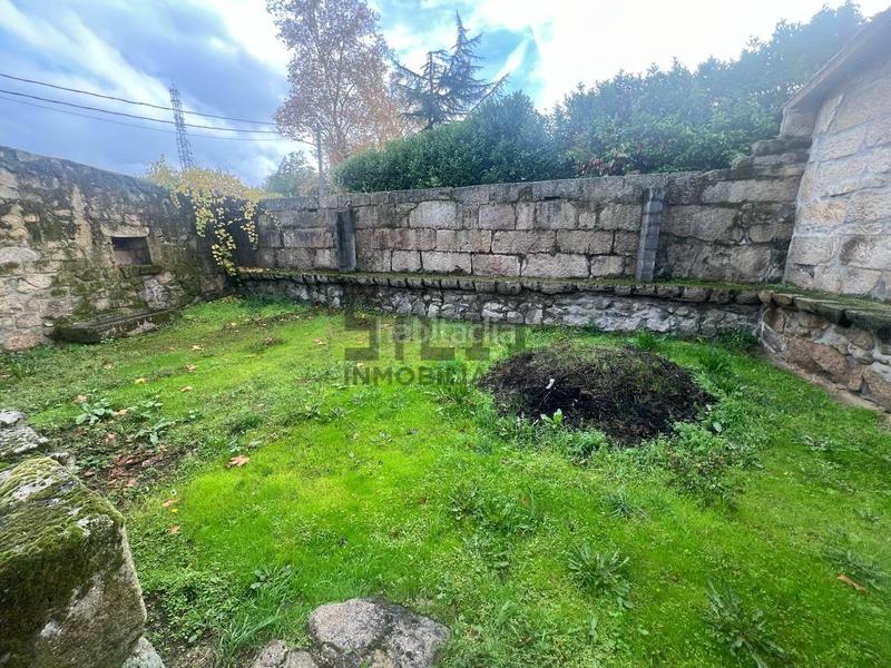 Foto f79f90b0-8484-4fce-8855-4caa0ceee6e3. Casa amb aparcament a Taboadela