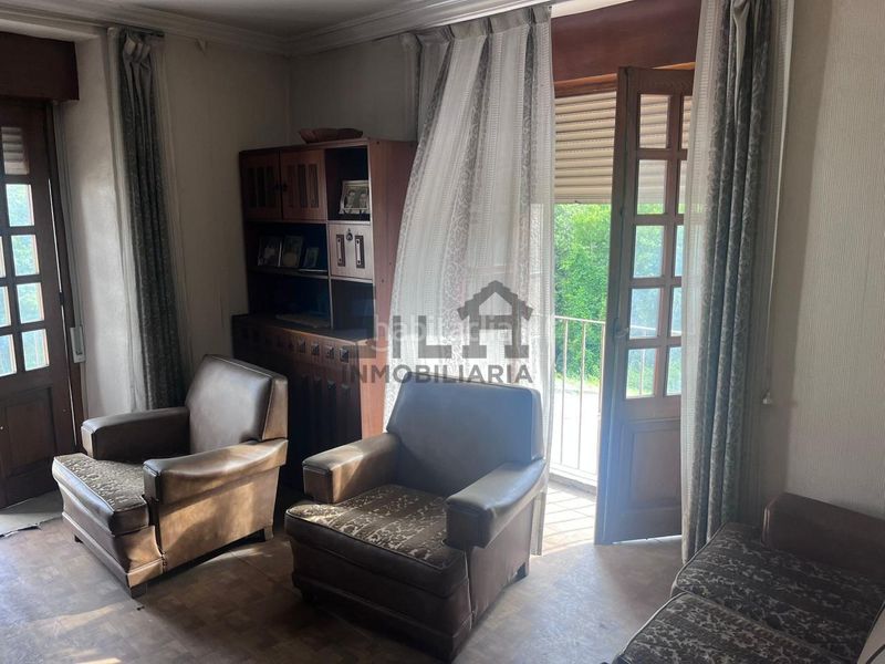 Foto bda2ecbb-b8fa-42d9-af4d-6567ac73d4a7. Casa amb calefacció a As Lagoas Ourense