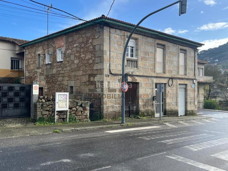 Foto 75cae83b-dbad-4bd7-aeb8-aac819aa06b1. House with heating in As Lagoas Ourense