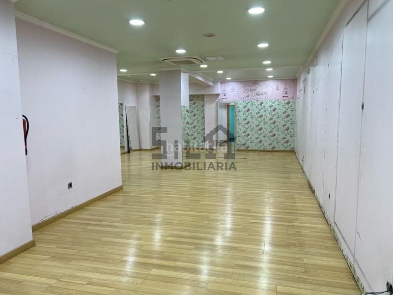 Foto 805670a6-8852-44d2-af83-98b62e1bc811. Local comercial a Centro Ourense