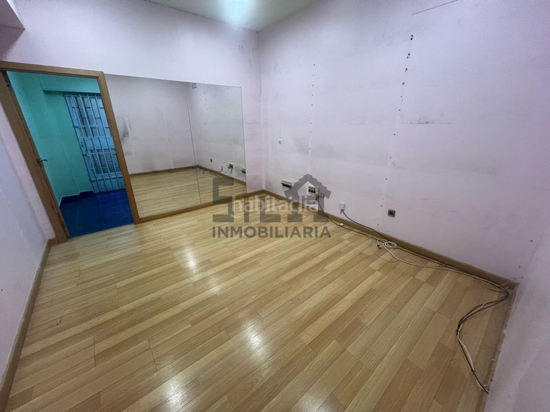 Foto fbb04132-9417-431d-ac61-bf1a410fcbe5. Local comercial a Centro Ourense