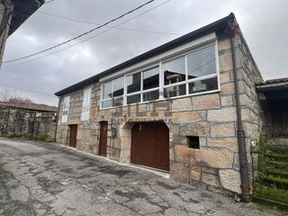 Chalet in Bola (A)
