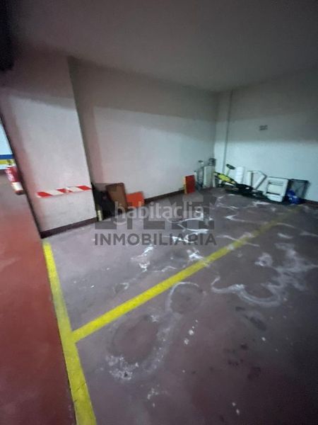 Foto 0ba3fd23-f489-407d-84b9-4fe02d95cddb. Aparcament cotxe a Centro Ourense