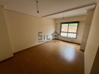 Apartamento en San Cibrao das Viñas