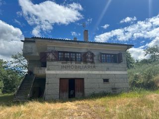 Chalet en Xunqueira de Ambía