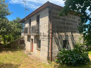 Chalet in Amoeiro