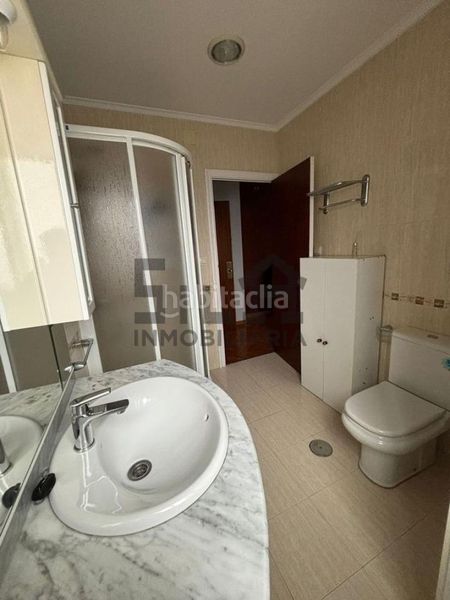 Foto edce4dbe-4978-4ab4-9e14-5e1591167952. Pis amb calefacció aparcament a As Lagoas Ourense