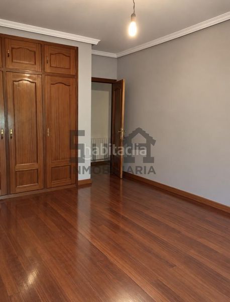 Foto fee3cf44-bf6f-4e92-b789-b7fb596ea013. Casa amb calefacció aparcament a Coles