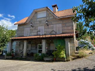Chalet in San Cibrao das Viñas