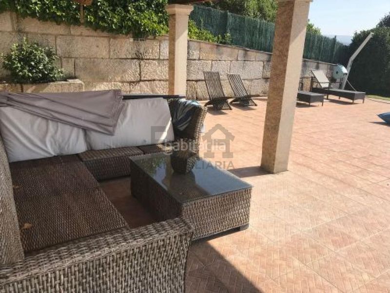 Foto 4bdc0747-93c3-4e3c-9861-afd775f780d4. Chalet con riscaldamento parcheggio piscina in Barrocanes Ourense