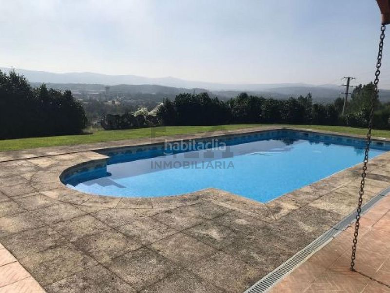 Foto 5f76dd72-f7ab-449b-8cad-830d0b6e3cc6. Chalet con riscaldamento parcheggio piscina in Barrocanes Ourense