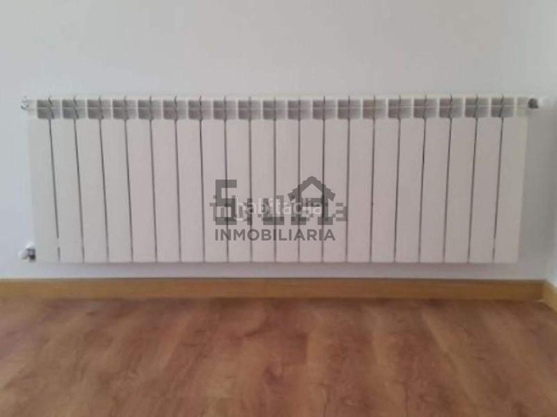 Foto 6a10a521-e2d0-486b-90e1-81102e44a67f. Etagenwohnung mit heizung in Casco Viejo Ourense