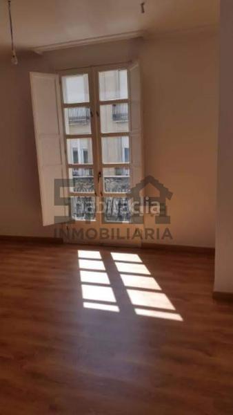 Foto 8c9a3a8b-e74a-4bdb-89c1-c523c9bbeb0b. Piso en Casco Viejo Ourense