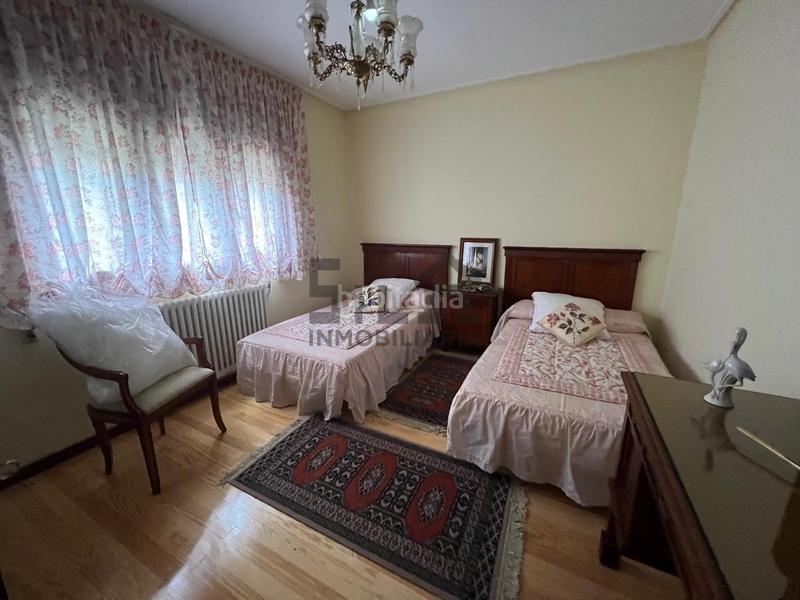 Foto 632ef32a-e8a2-463e-9a71-25eba63cad12. Chalet en Coles