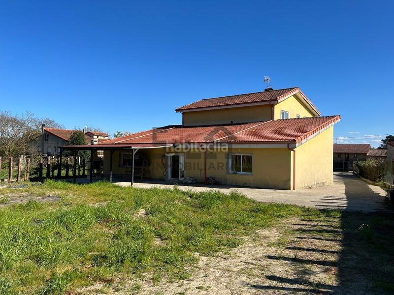 Foto 1e1f9dab-2e52-4e11-9451-974b2bc9d5b0. Chalet en Coles