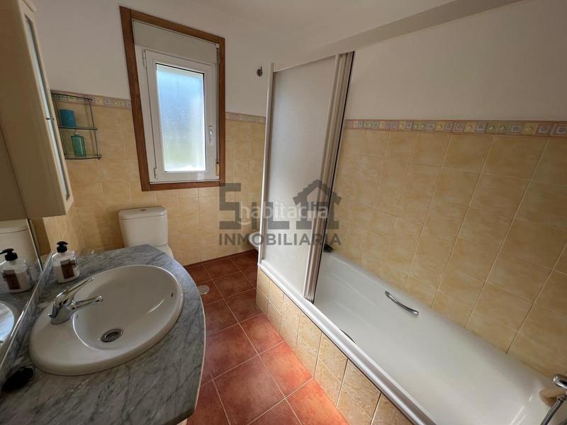 Foto b7a883d0-1f0d-4859-a424-0a180d9241c1. Chalet en Coles
