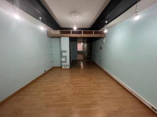 Location Local commercial  Avda. portugal