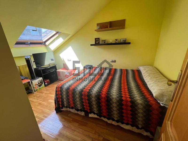 Foto 9b60bdc4-d5ca-43de-b0c1-564da326f3fc. Dúplex amb calefacció aparcament a Couto Ourense