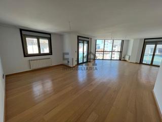 Etagenwohnung in Carballiño (O)