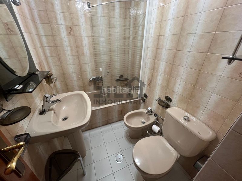 Foto cfe761c3-4e37-457b-acb7-8ed262b24047. Flat with heating parking in Centro Ourense