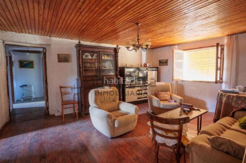 Foto 134874f5-11dc-4026-acd9-385499030aff. Casa en Castrelo do Val