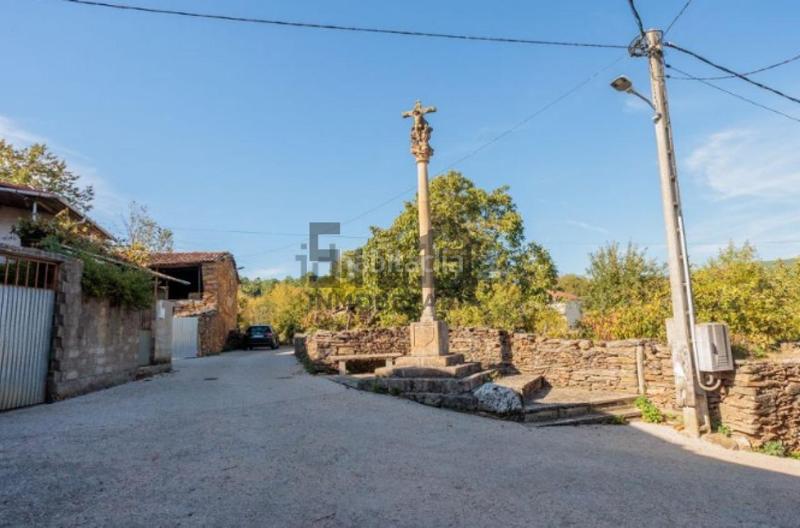 Foto 7aa6e4cc-4f6f-436b-835c-c67492c93c0e. Casa en Castrelo do Val