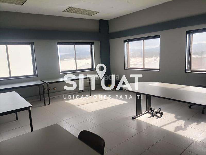 Foto 974739a8-58a9-43c7-aa0a-66ec43c55a79. Lloguer nau industrial a avinguda de can sucarrats 86 a Rubí