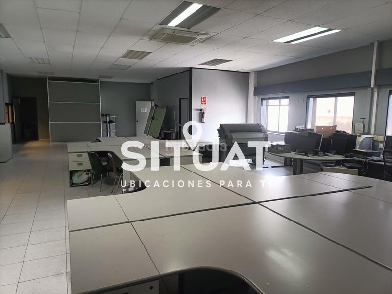 Foto c6f7eda9-b964-47fb-bb91-3ae1760063d2. Lloguer nau industrial a avinguda de can sucarrats 86 a Rubí