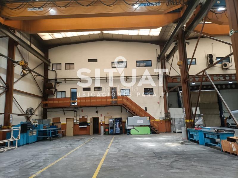 Foto d6e8b3a6-aa5d-4c96-ae1a-e57fad071881. Lloguer nau industrial a avinguda de can sucarrats 86 a Rubí