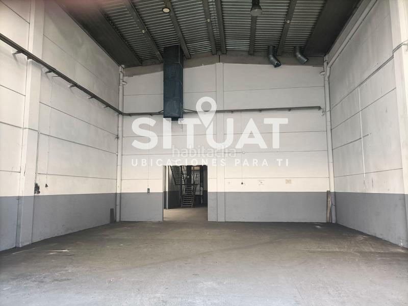 Foto 84435b21-35de-48ce-bb91-c2293af68a4c. Affitto capannone industriale in carrer del segre 5 in Sant Cugat del Vallès