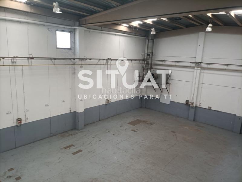 Foto 747554ea-c168-49b5-b610-ea72cc135688. Location bâtiment à usage industriel dans carrer del segre 5 dans Sant Cugat del Vallès