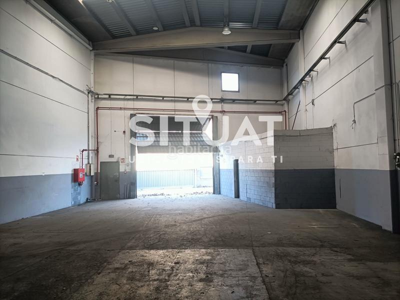Foto 1f2f0c26-bb88-4dcd-ad7e-abf9d29bd364. Rent industrial building in carrer del segre 5 in Sant Cugat del Vallès