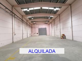 Rent Industrial building in Carrer de l'estació 18