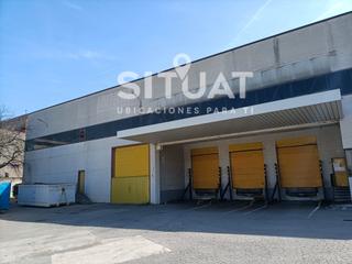 Lloguer Nau industrial a Plaça del vallès 5. Magnifica nave tipo c con imagen corporativa visible desde ap-7