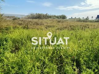 Rent Industrial plot in Carrer del noi del sucre 25. Suelo industrial alquiler 8000.-€ / mes  de 2012 m2 esquinero id