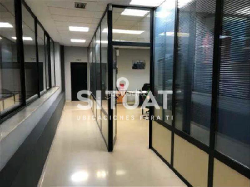 Foto ee6814cf-76b1-44f0-8f32-4cd9780da2f4. Lloguer nau industrial a avinguda compositor bizet 12 a Rubí