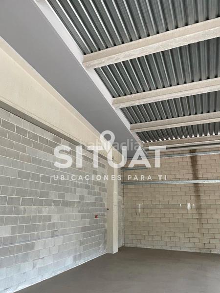 Foto 4eca6726-25f2-431c-b7c3-50b1c75c7e71. Location bâtiment à usage industriel dans avinguda compositor bizet 12 dans Rubí