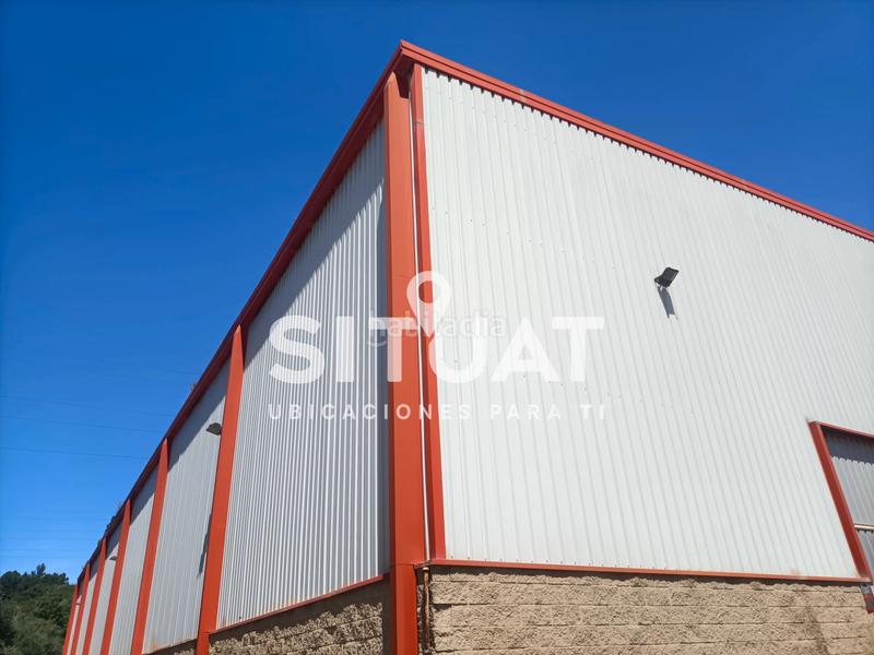 Foto 30dbc5bd-4368-4c00-b3f6-adc96a2d1c60. Affitto capannone industriale in carrer praga 8 in Rubí