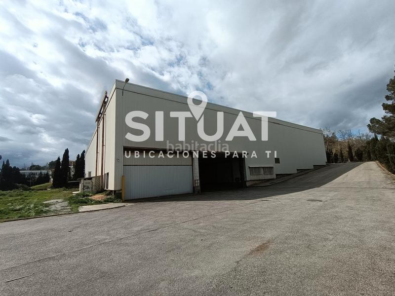 Foto 94a39f76-6643-4ddc-8a0b-b7dd00376ad5. Nau industrial a carrer estàtica 11 a Castellbisbal