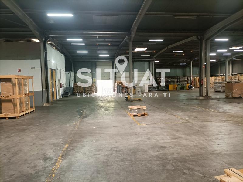 Foto c5f52f7f-6078-4c1f-bc58-3df4f80f270b. Nau industrial a carrer estàtica 11 a Castellbisbal
