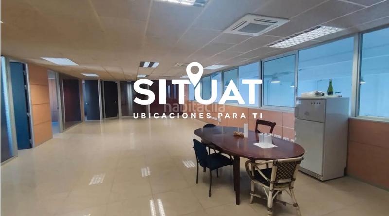 Foto 8ba933bf-df8a-4cee-81d0-30197fd0bcf4. Lloguer nau industrial a carrer d'avinyó 2 a Zona Nord Rubí