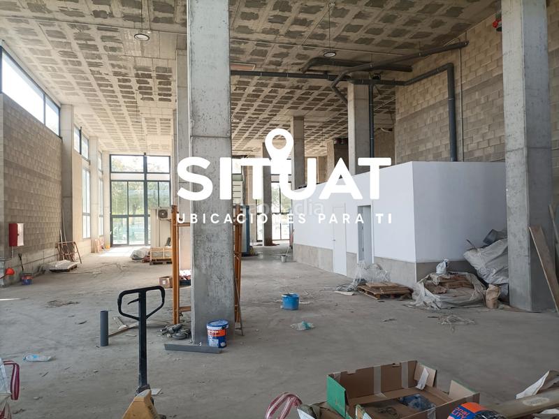 Foto aee7efd0-15ce-43bd-b7a3-d7106be533d9. Affitto capannone industriale in avinguda joan carles i 8 in Hospitalet de Llobregat (L´)