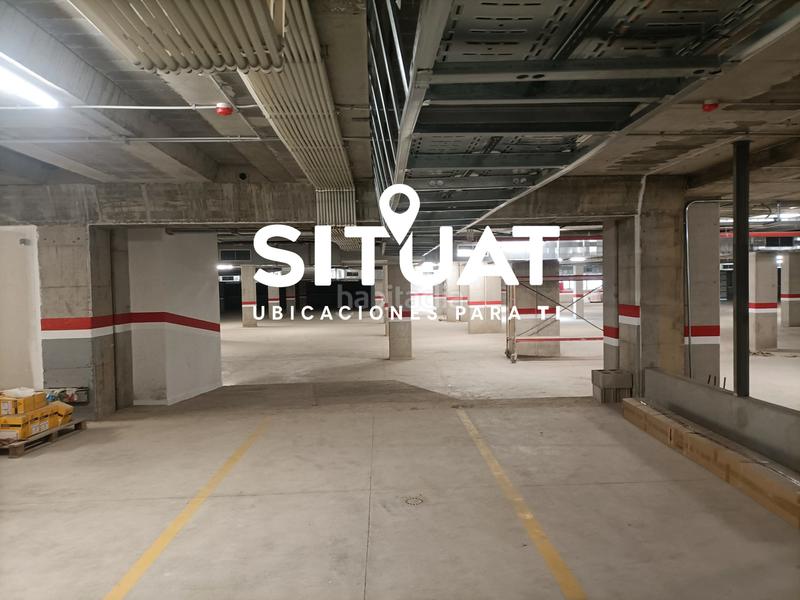 Foto b1078b5d-49d8-463b-ab1e-dc81d6e1902f. Affitto capannone industriale in avinguda joan carles i 8 in Hospitalet de Llobregat (L´)