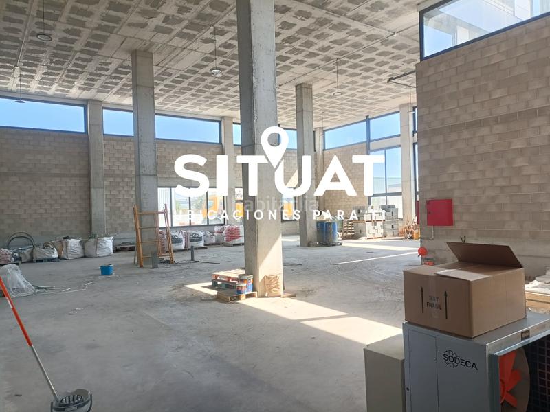 Foto a96e2c30-406a-45a0-9721-db80611305d0. Lloguer nau industrial a avinguda joan carles i 8 a Hospitalet de Llobregat (L´)