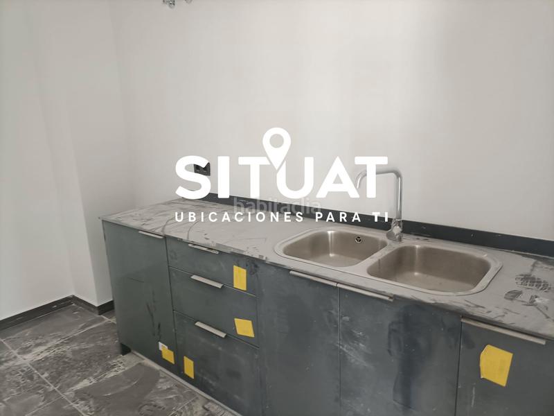 Foto f004629f-20d6-4190-9c23-3ca68d3a8059. Location bureau dans avinguda joan carles i 30 dans Hospitalet de Llobregat (L´)