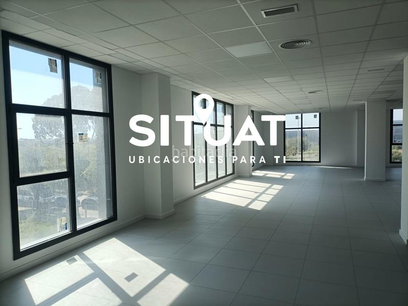 Foto 69b534dd-ecd0-4cf4-912a-cbb8f0d1a18c. Rent office space in avinguda joan carles i 30 in Hospitalet de Llobregat (L´)